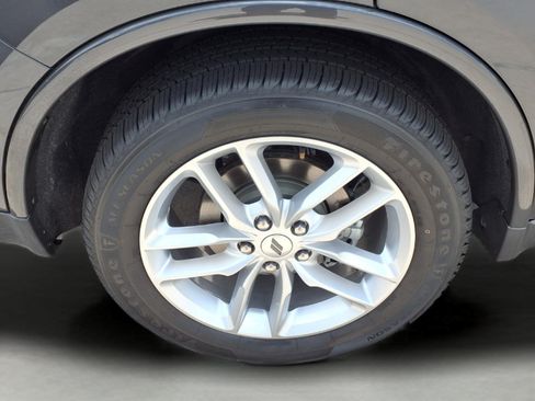 Used 2024 Dodge Durango GT RWD image 9