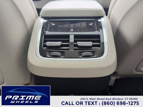 Used 2019 Volvo XC90 T6 Momentum w/ Protection Package Premier AWD/4WD image 19