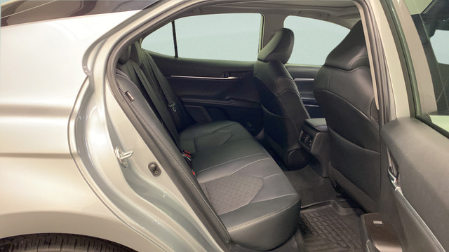 Used 2022 Toyota Camry XSE w/ Navigation Package FWD image 34