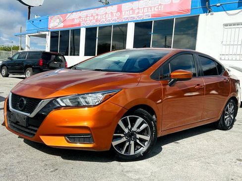 Used 2020 Nissan Versa SV image 1