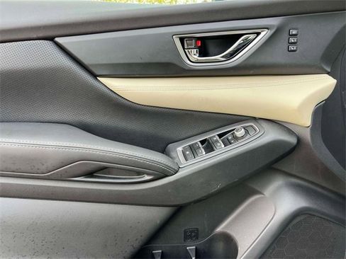 Used 2022 Subaru Ascent Limited w/ Popular Package #2A image 18