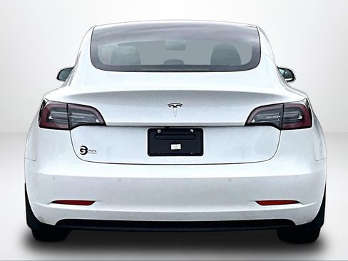 Used 2019 Tesla Model 3 Standard Range Plus RWD image 5