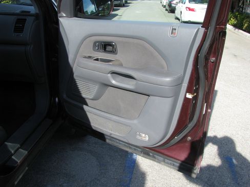 Used 2007 Honda Pilot EX image 12