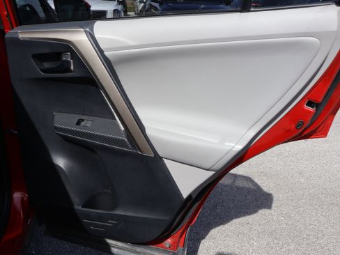 Used 2013 Toyota RAV4 Limited image 12