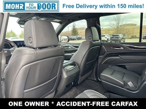 Used 2024 Cadillac Escalade Sport w/ LPO, ONYX Package image 29