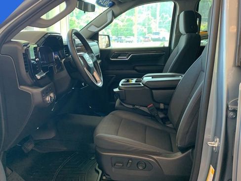 Used 2024 GMC Sierra 1500 Elevation AWD/4WD image 3