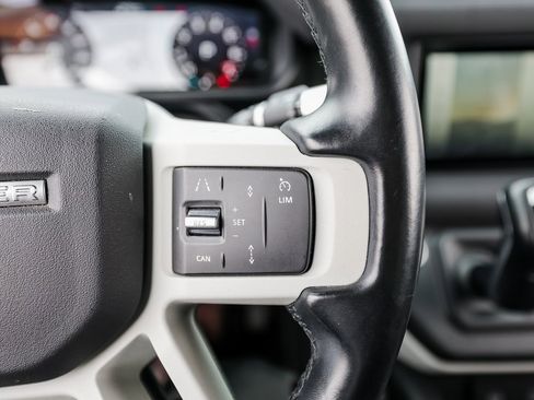 Used 2021 Land Rover Defender 90 X-Dynamic S image 16