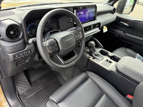 New 2026 Toyota Land Cruiser Base image 14