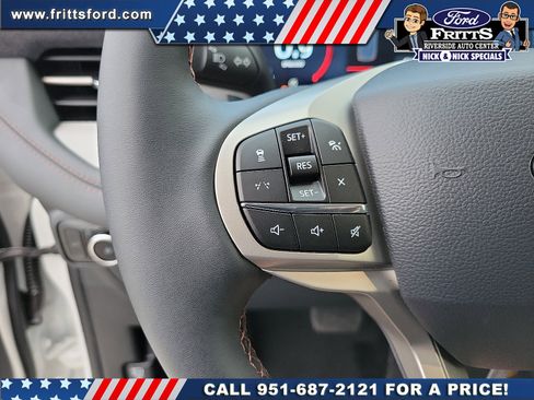 New 2026 Ford Explorer Active w/ Active Comfort Package image 6