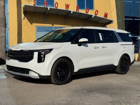 New 2026 Kia Carnival LXS image 2