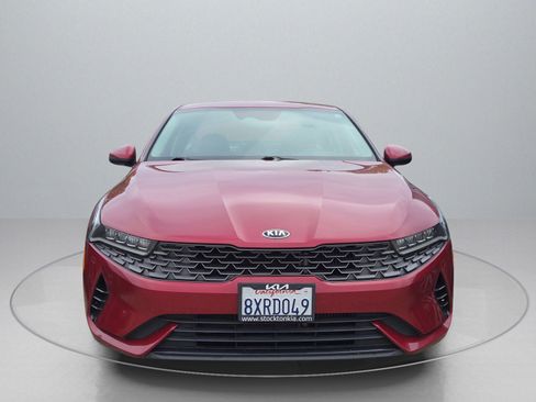 Used 2021 Kia K5 LX image 2