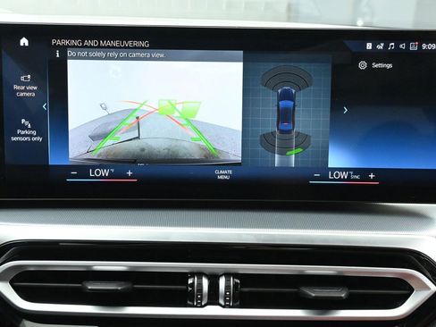 Used 2023 BMW 330i xDrive 330i xDrive w/ M Sport Package image 33