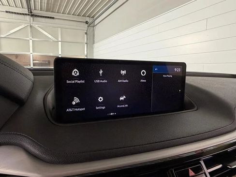 Used 2023 Acura MDX SH-AWD image 23