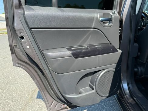 Used 2015 Jeep Patriot High Altitude FWD image 26