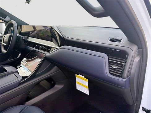 New 2026 INFINITI QX80 4WD image 27