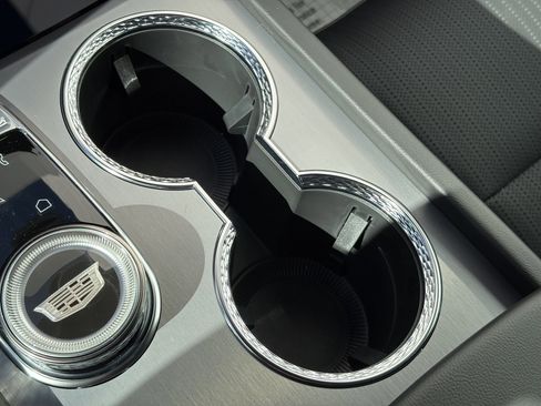 New 2026 Cadillac Vistiq Sport image 48