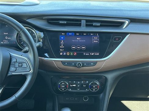 Used 2020 Buick Encore GX Essence w/ Advanced Technology Package image 5