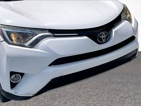 Certified 2018 Toyota RAV4 XLE FWD image 34
