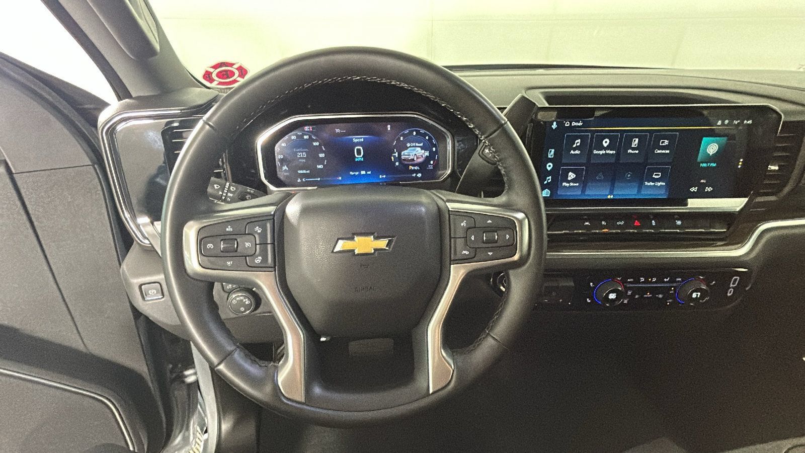 Used 2026 Chevrolet Silverado 1500 LT AWD/4WD image 17