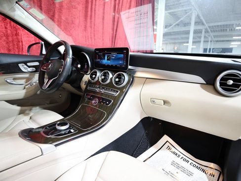 Used 2019 Mercedes-Benz C 300 Sedan image 21