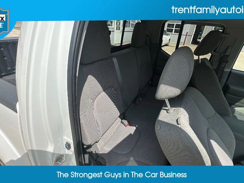 Used 2019 Nissan Frontier SV w/ Value Truck Package image 70