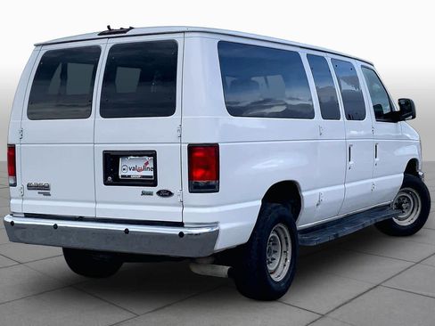 Used 2014 Ford E-350 and Econoline 350 XLT RWD image 13