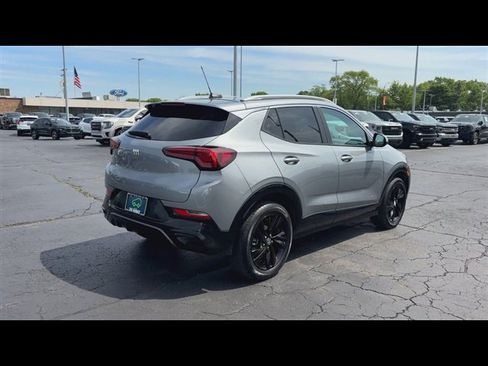 Used 2025 Buick Encore GX Sport Touring w/ Comfort Package AWD/4WD image 8
