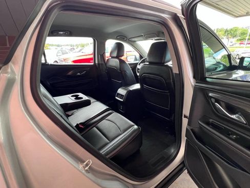 Used 2019 GMC Terrain SLT image 19