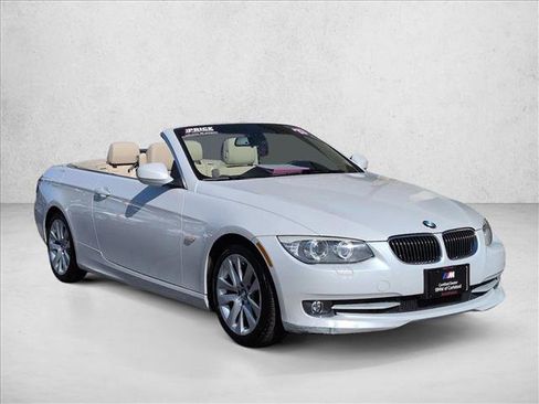 Used 2013 BMW 328i Convertible RWD image 3