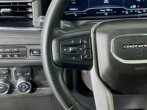 Used 2023 GMC Yukon Denali AWD/4WD image 10