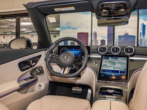 Certified 2024 Mercedes-Benz CLE 450 4MATIC Cabriolet image 18