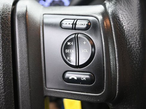 Used 2011 Ford F250 Lariat w/ Lariat Interior Pkg image 21