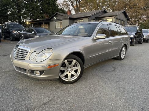 Used 2008 Mercedes-Benz E 350 4MATIC Wagon image 1