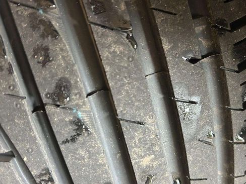 Used 2006 MAZDA MX-5 Miata Grand Touring w/ Premium Pkg image 33