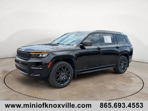 Used 2024 Jeep Grand Cherokee L Summit AWD/4WD image 7