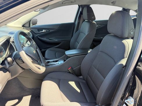 Used 2025 Chevrolet Malibu LT FWD image 14