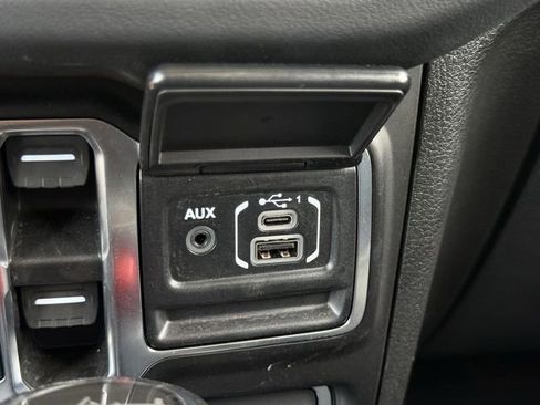 Used 2026 Jeep Wrangler Unlimited Rubicon AWD/4WD image 21