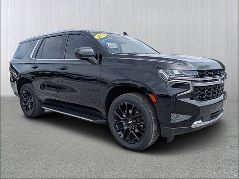 Used 2023 Chevrolet Tahoe LS RWD image 1