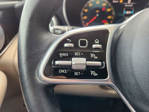 Used 2020 Mercedes-Benz GLC 300 image 29