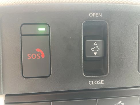 Used 2024 Nissan Altima 2.5 SL AWD/4WD image 11