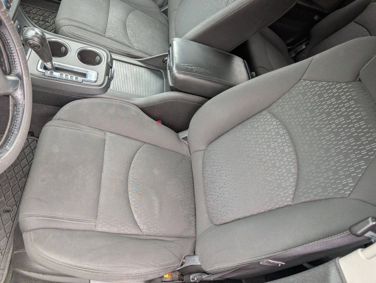 Used 2013 GMC Acadia SLE FWD image 23
