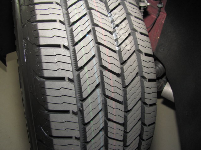 Used 2023 GMC Acadia AT4 w/ LPO, Floor Liner Package AWD/4WD image 50