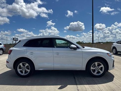 Used 2021 Audi Q5 2.0T Premium w/ Convenience Package AWD/4WD image 2