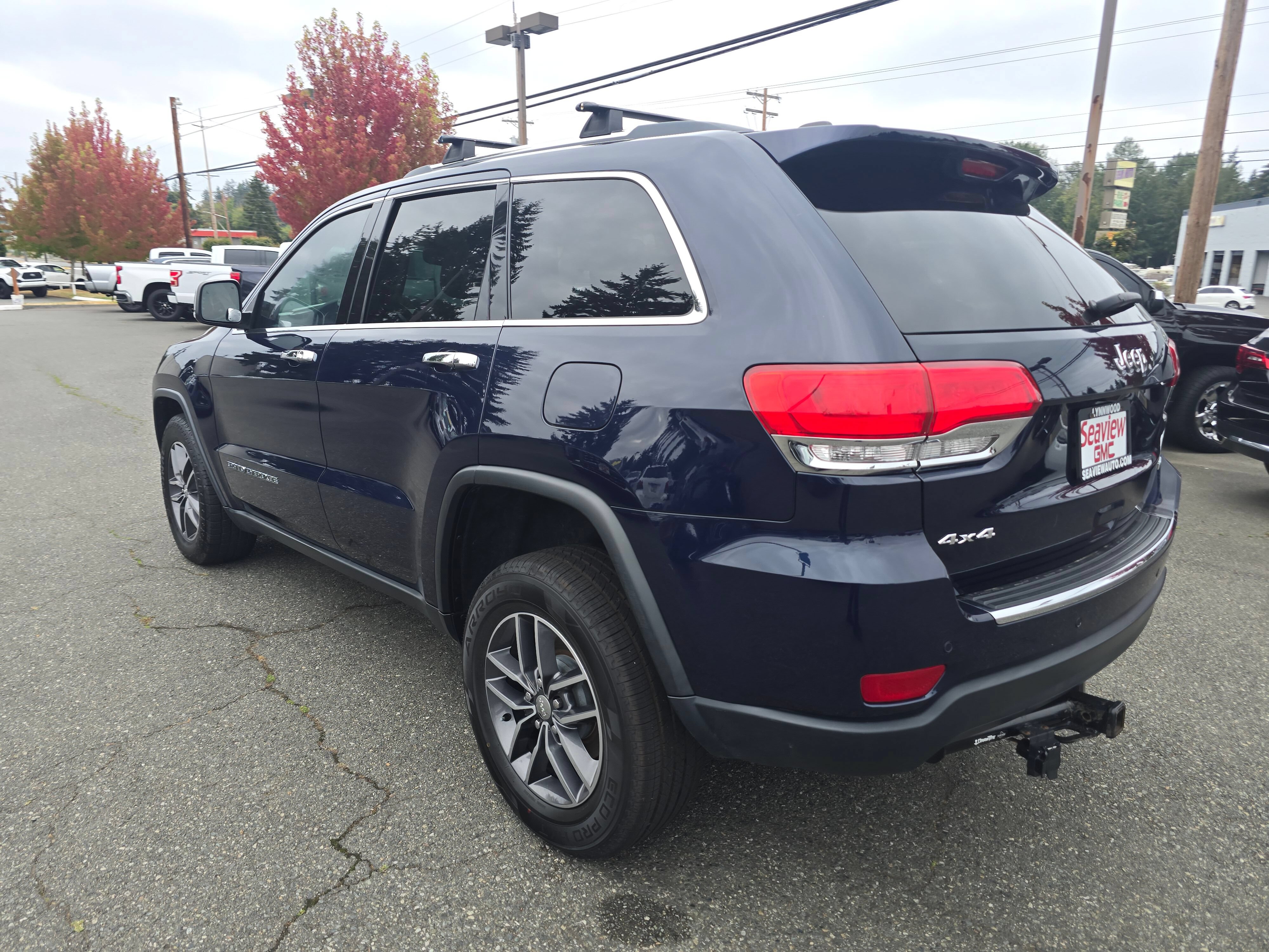 Used 2017 Jeep Grand Cherokee Limited AWD/4WD image 5