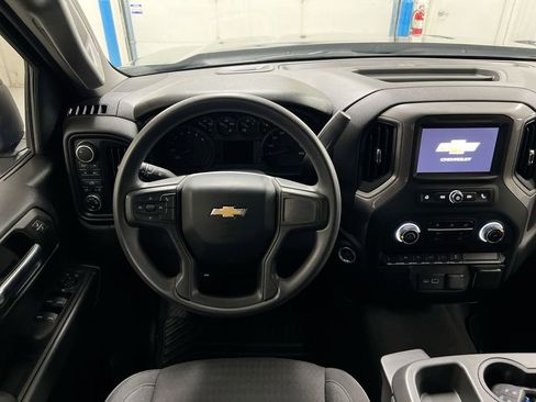 Used 2023 Chevrolet Silverado 1500 Custom AWD/4WD image 11