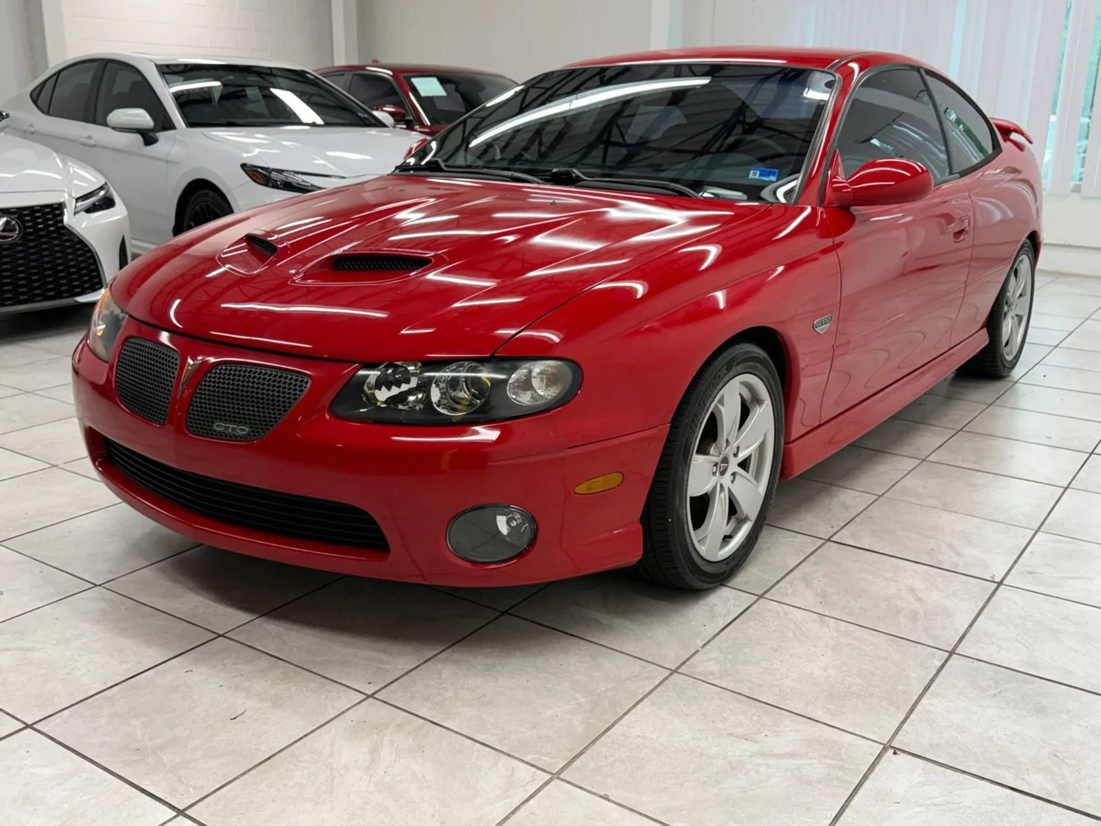 Used 2005 Pontiac GTO RWD image 3