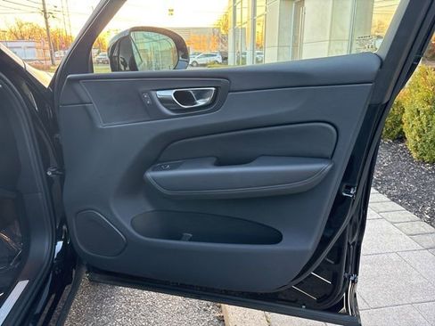 Used 2025 Volvo XC60 B5 Plus w/ Climate Package image 15