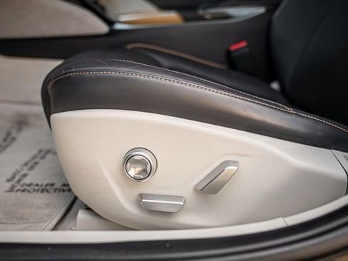 Used 2023 Lucid Air Touring image 47