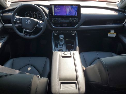 New 2026 Toyota Grand Highlander Limited FWD image 16