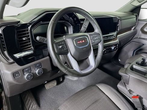Used 2024 GMC Sierra 1500 Elevation AWD/4WD image 9